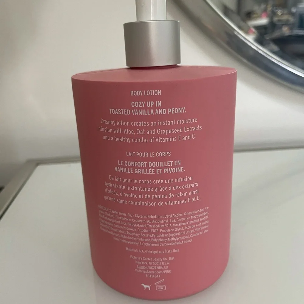 Victoria’s Secret Pink Warm and Cozy body lotion